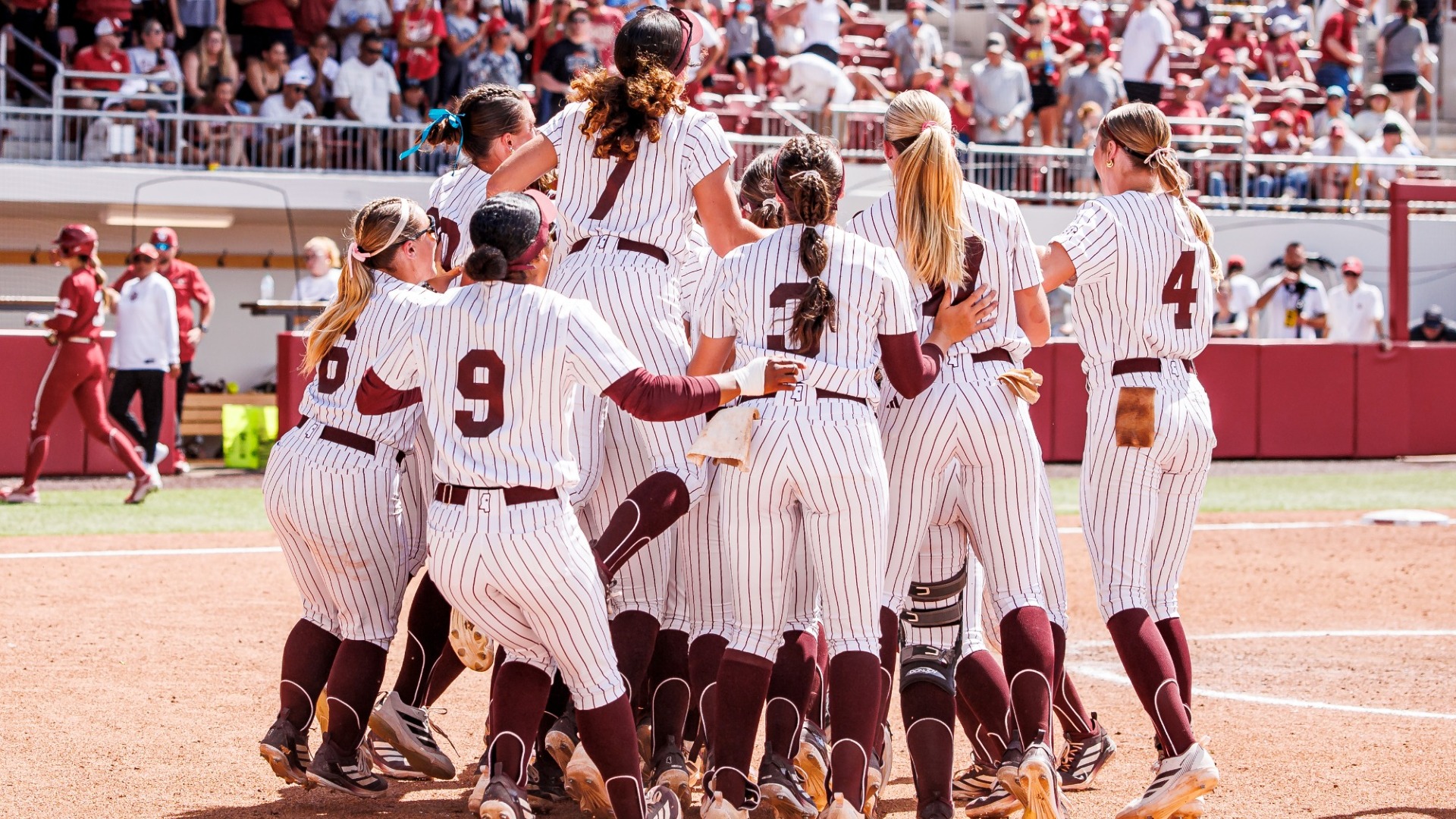 Mississippi State softball celebrates after defeating Oklahoma to reach the 2026 Women's College World Series